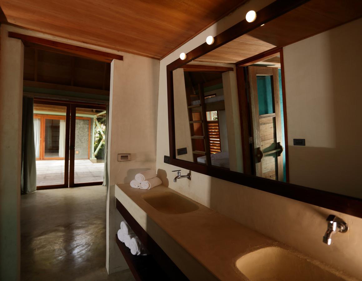 Bravo Beach Resort General Luna  Bagian luar foto
