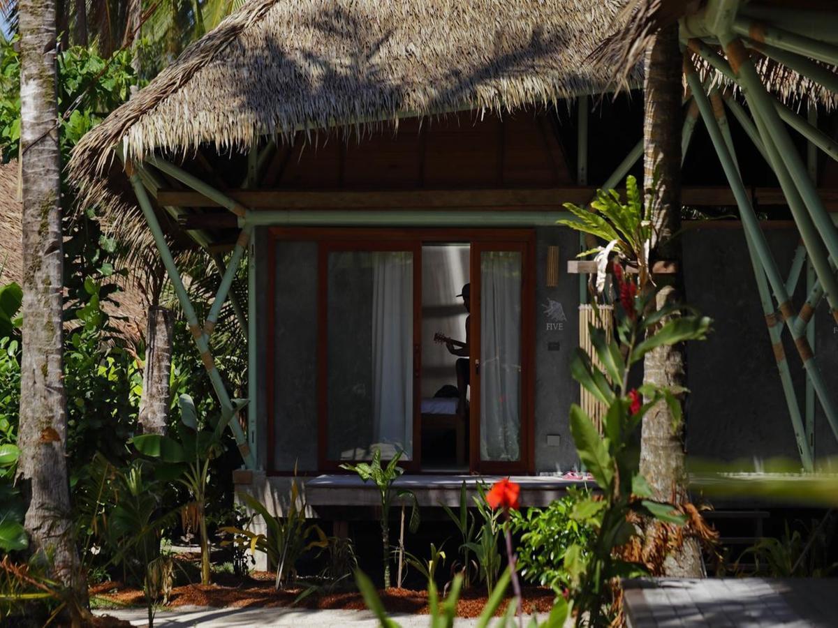 Bravo Beach Resort General Luna  Bagian luar foto