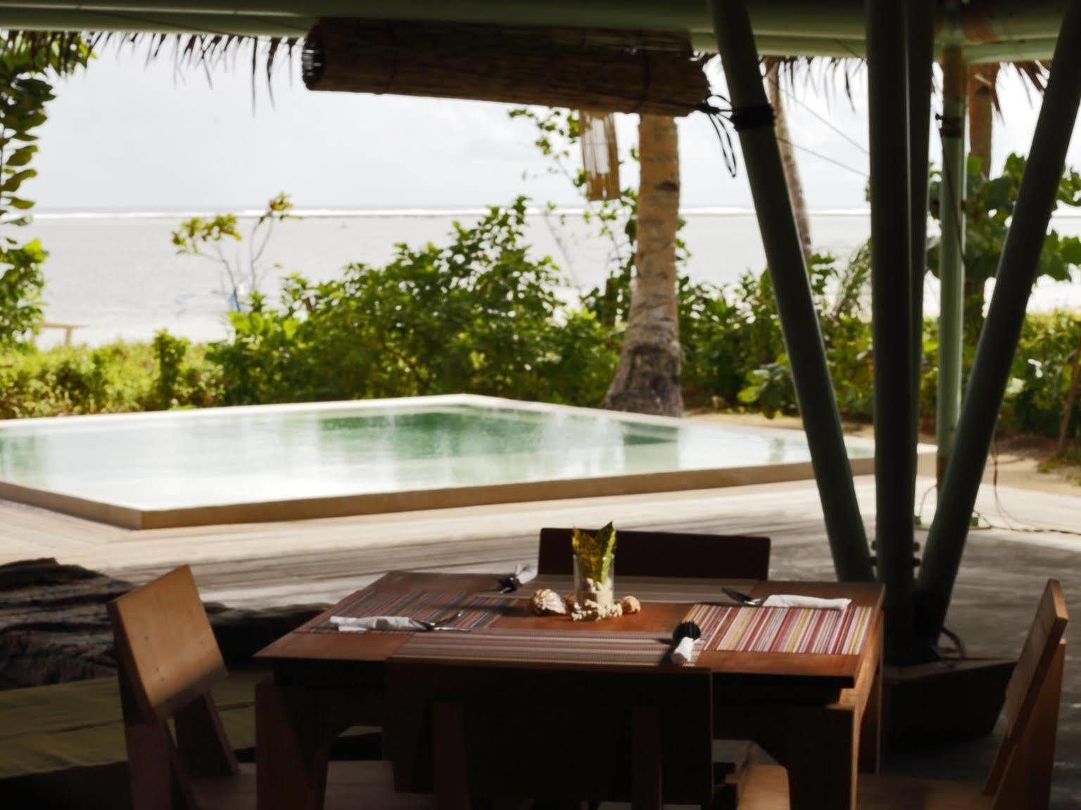Bravo Beach Resort General Luna  Bagian luar foto