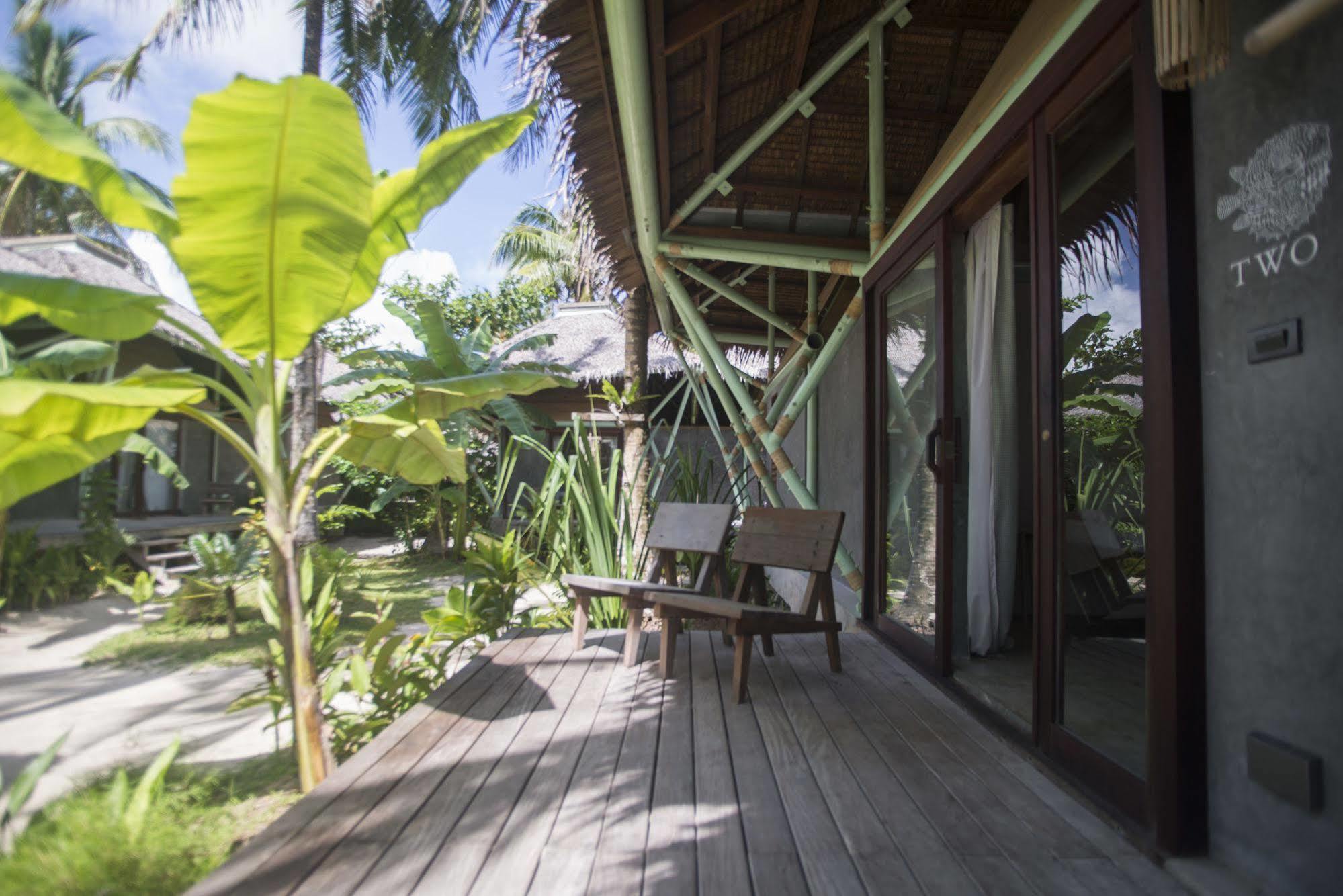 Bravo Beach Resort General Luna  Bagian luar foto